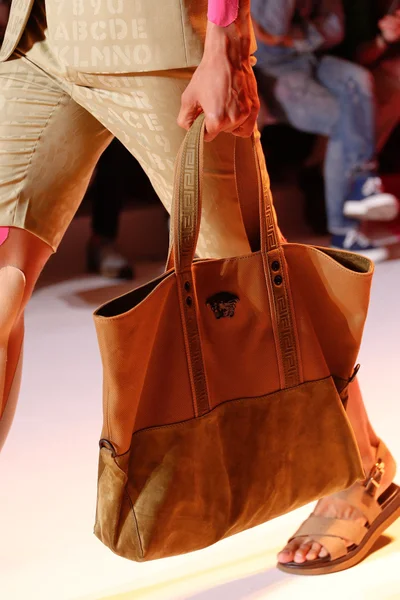 Look 37